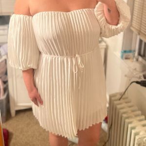 NWT Pleated Belted Off The Shoulder Trapeze Dress Sz L